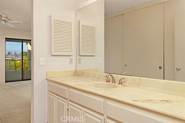 Detail Gallery Image 25 of 36 For 17607 Pomerado Rd #204,  San Diego,  CA 92128 - 2 Beds | 2 Baths