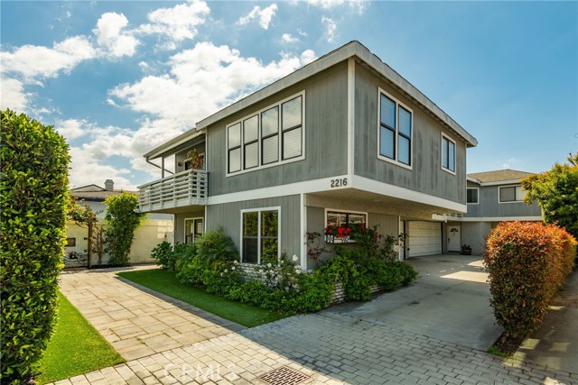2216 Manhattan Beach Boulevard, Redondo Beach, California 90278, 3 Bedrooms Bedrooms, ,3 BathroomsBathrooms,Residential,Sold,Manhattan Beach,SB21089939