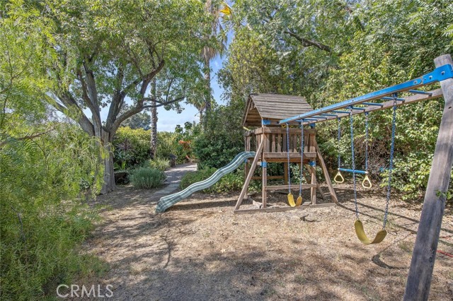 Detail Gallery Image 47 of 55 For 17610 Chase St, Northridge,  CA 91325 - 4 Beds | 3 Baths