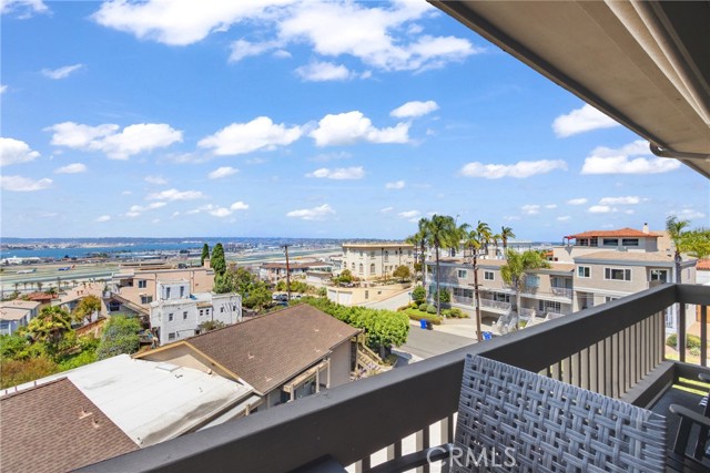 Image 1 of 28 For 2960 Union Street 304