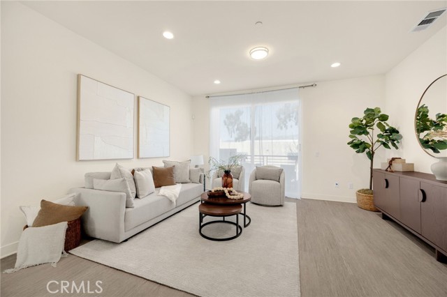 Detail Gallery Image 6 of 42 For 9040 Garvey, Rosemead,  CA 91770 - 3 Beds | 4 Baths