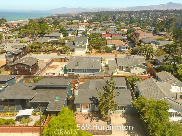 Detail Gallery Image 4 of 35 For 569 Huntington Rd, Cambria,  CA 93428 - 3 Beds | 2 Baths