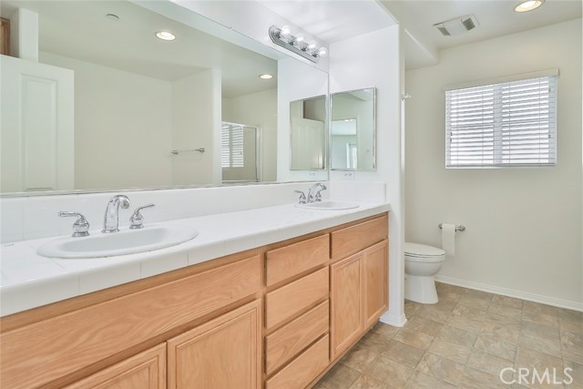 Detail Gallery Image 28 of 47 For 15037 Roxford St #10,  Sylmar,  CA 91342 - 3 Beds | 3 Baths