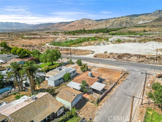 1393 Ward Way, Mentone CA: https://media.crmls.org/medias/6079e134-c646-4ea7-b18c-4c47a66f6e57.jpg