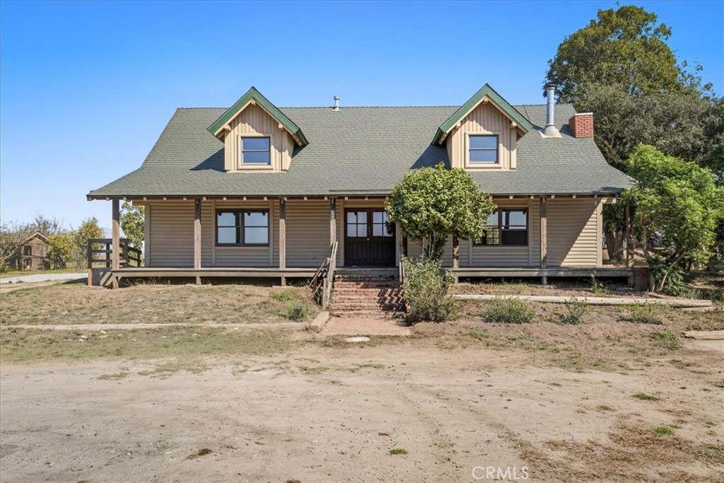 2935 E Clark
