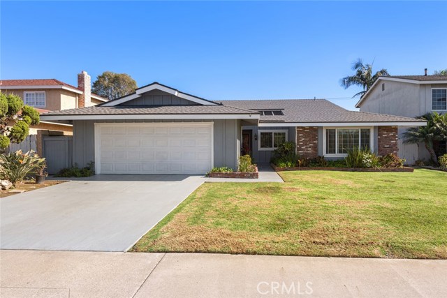 16422 Whittier Ln, Huntington Beach, CA 92647