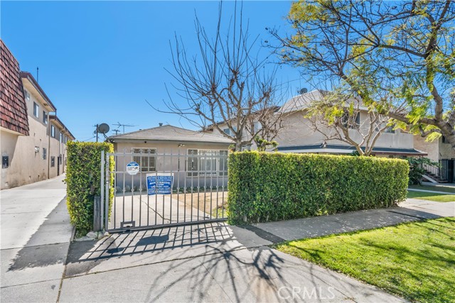 534 Hyde Park Place, Inglewood, CA 90302 Listing Photo  1