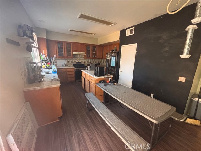 Detail Gallery Image 12 of 31 For 3652 Ash St, Lake Elsinore,  CA 92530 - 3 Beds | 2/1 Baths