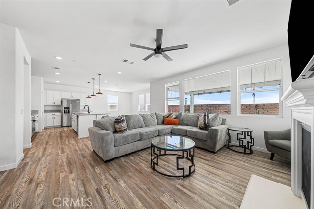 Detail Gallery Image 4 of 34 For 39225 Aristida St, Temecula,  CA 92591 - 4 Beds | 3 Baths