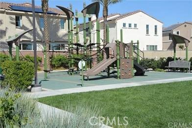 8799 Festival Street, Chino CA: https://media.crmls.org/medias/607e0cc5-02d8-44cb-8ed2-f4ad656a0d90.jpg