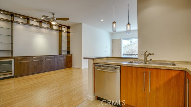 Detail Gallery Image 22 of 55 For 4705 Whitsett #106,  Studio City,  CA 91604 - 2 Beds | 2 Baths