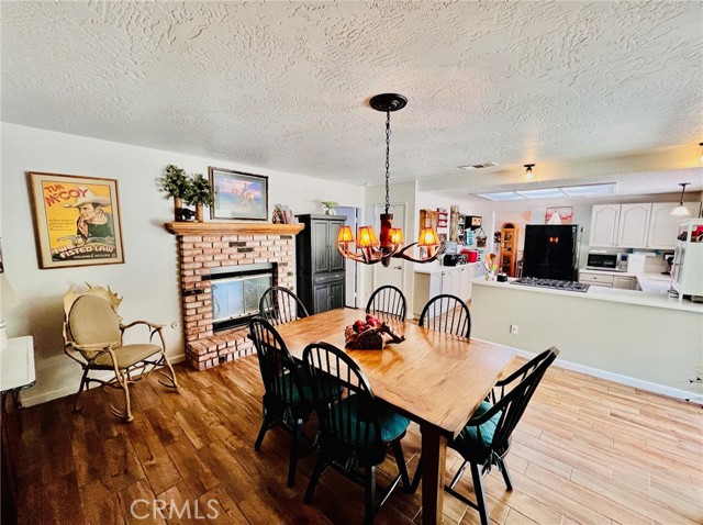 24212 Kansa Road, Apple Valley CA: https://media.crmls.org/medias/607e5599-107d-42c1-8bcd-6b2d4a0d2523.jpg