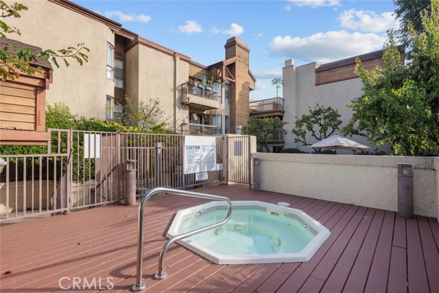 Detail Gallery Image 30 of 34 For 236 N Louise St #303,  Glendale,  CA 91206 - 2 Beds | 2 Baths