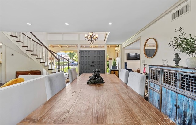 Detail Gallery Image 5 of 56 For 4200 Abbington Ct, Westlake Village,  CA 91361 - 5 Beds | 3 Baths