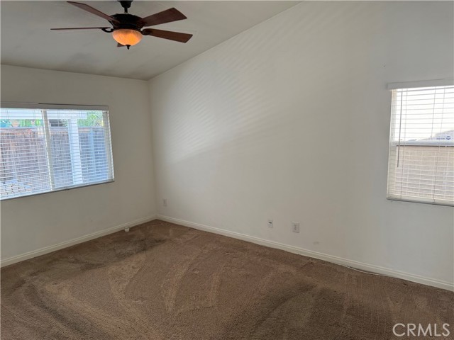 Detail Gallery Image 9 of 17 For 1492 Goldeneagle Dr, Corona,  CA 92879 - 3 Beds | 2 Baths