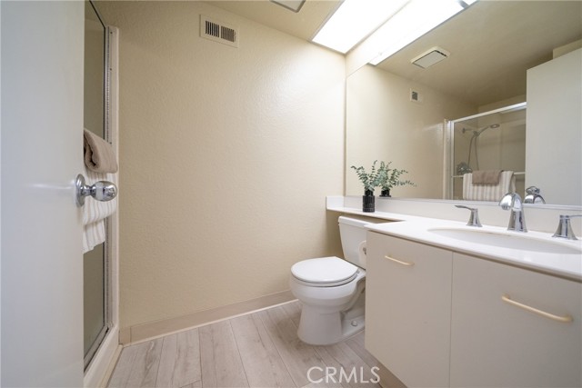 5 Elmbrook, Aliso Viejo CA: https://media.crmls.org/medias/608474b3-b208-4f96-83d9-cbb3c4f96455.jpg