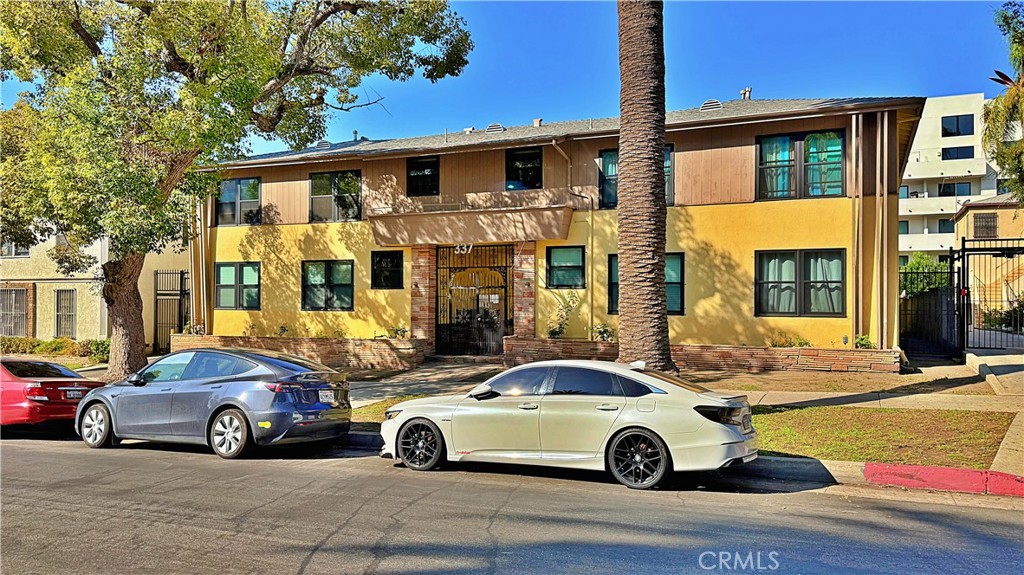 337 S Occidental Boulevard #200