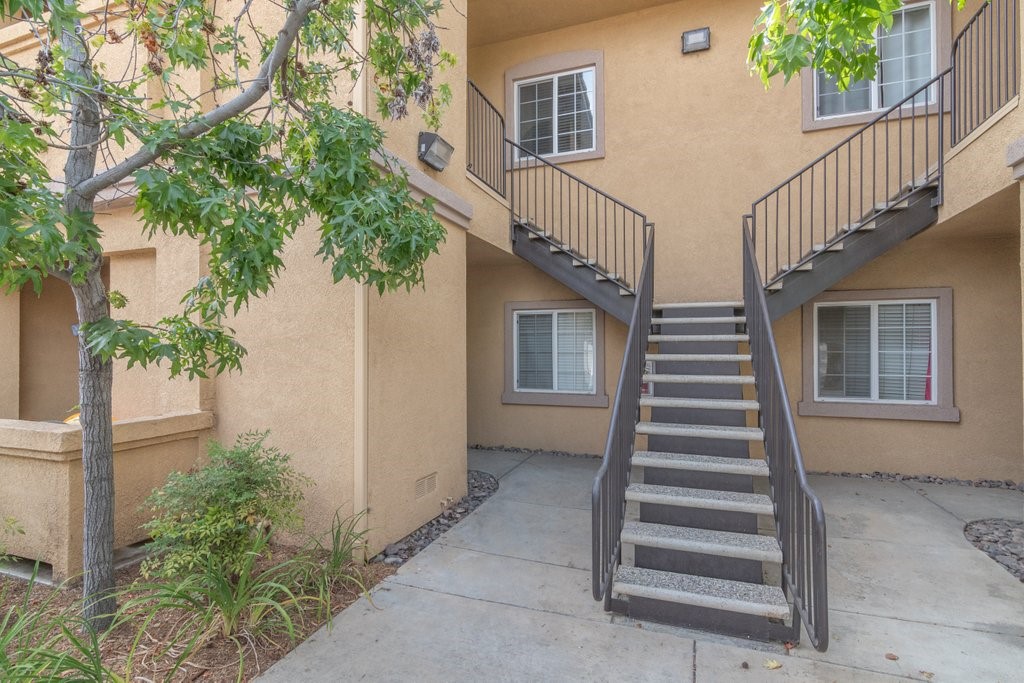 Detail Gallery Image 1 of 36 For 41410 Juniper St #323,  Murrieta,  CA 92562 - 2 Beds | 2 Baths