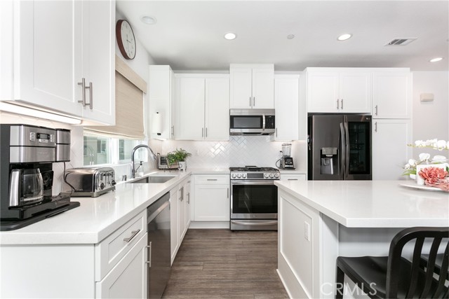 12914 Oliana Drive, La Mirada CA: https://media.crmls.org/medias/60855754-db5d-4749-a84b-5e06ae10a246.jpg