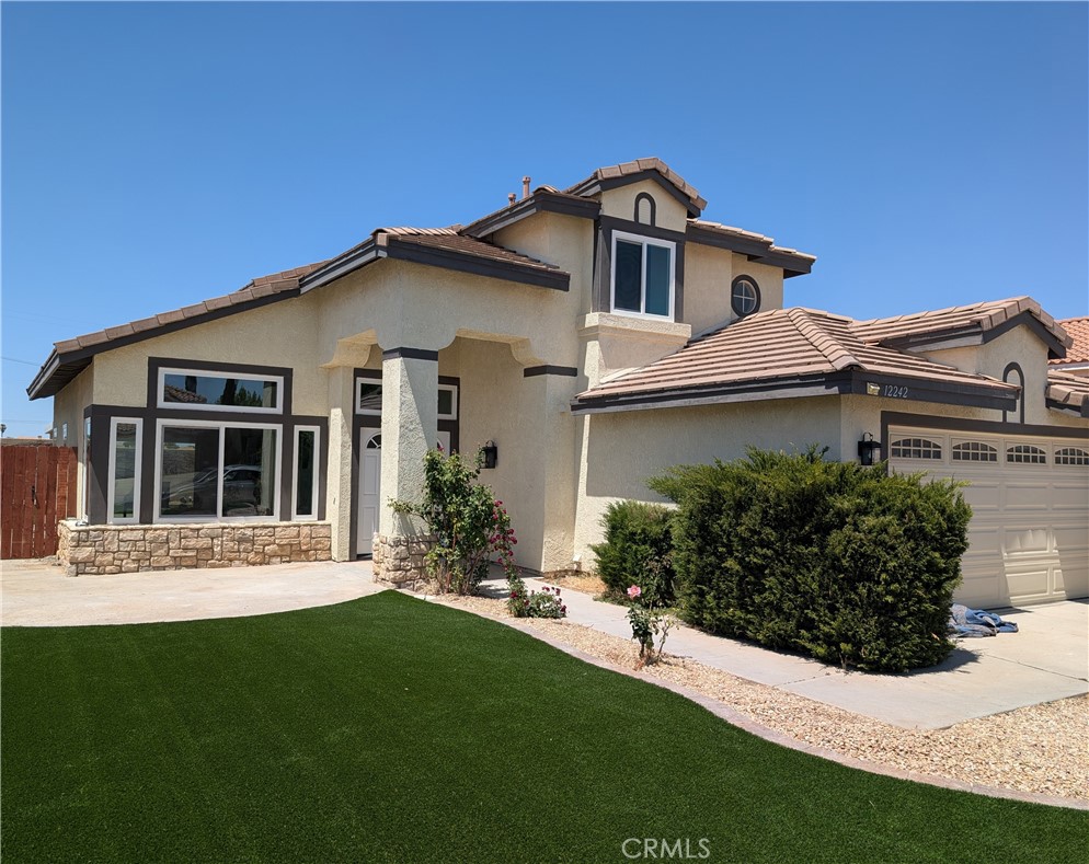 12242 San Ysidro St