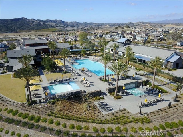 28 Sembrio Street, Rancho Mission Viejo CA: https://media.crmls.org/medias/608580e1-d627-41f8-ad82-f1a320e3ebbc.jpg