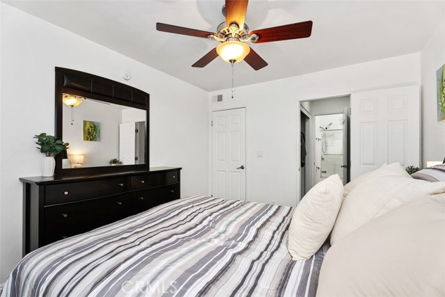 12526 Cuesta Drive, Cerritos CA: https://media.crmls.org/medias/6085a79c-a262-4d9d-958c-9213bc9d5186.jpg