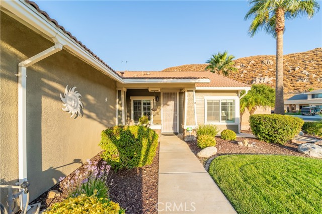 Detail Gallery Image 9 of 63 For 1220 Spicestone Dr, Hemet,  CA 92545 - 5 Beds | 2 Baths