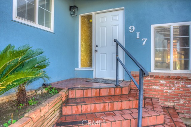 Detail Gallery Image 5 of 48 For 917 Stanford Ct, Bakersfield,  CA 93305 - 4 Beds | 2 Baths