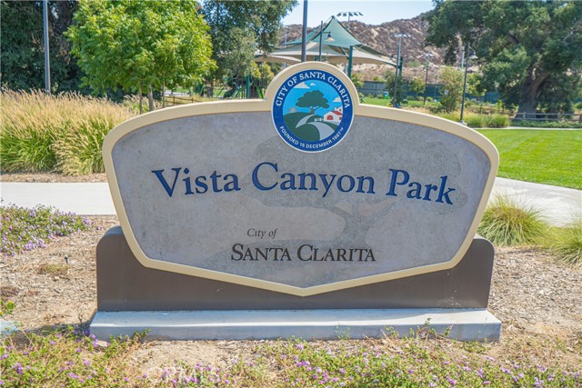 Detail Gallery Image 32 of 46 For 17047 Zion Drive, Canyon Country,  CA 91387 - 4 Beds | 3 Baths