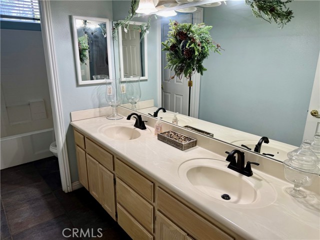 Detail Gallery Image 13 of 27 For 9869 Kehl Canyon Rd, Cherry Valley,  CA 92223 - 4 Beds | 3 Baths