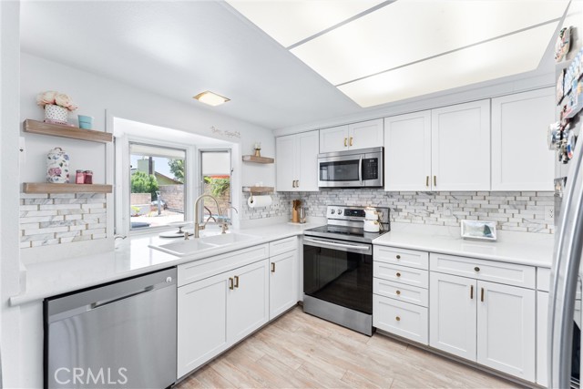 Detail Gallery Image 13 of 37 For 24162 Fordview, Lake Forest,  CA 92630 - 5 Beds | 2 Baths