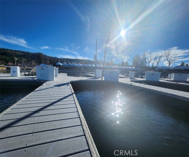 Detail Gallery Image 4 of 5 For 400 Pine Knot Blvd F-20, Big Bear Lake,  CA 92315 - – Beds | – Baths