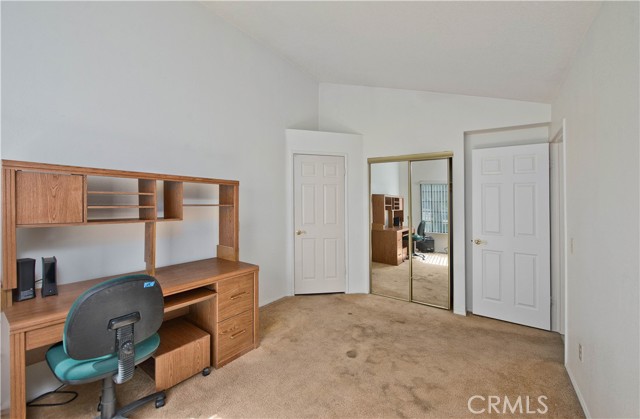 Guest bedroom