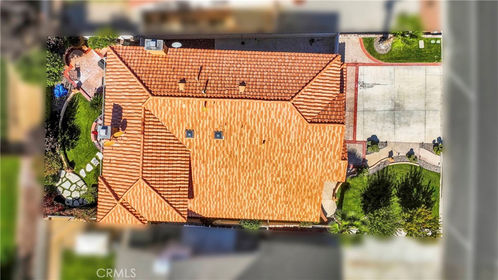 https://media.crmls.org/medias/60893bee-11dd-490c-adf6-ab6577be2374.jpg?preset=X-Large