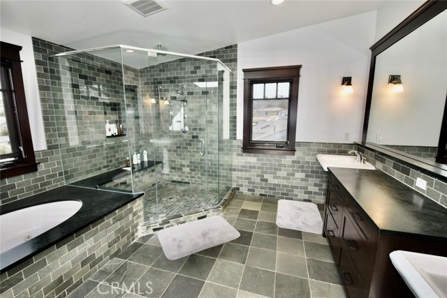 112 Via La Circula, Redondo Beach, California 90277, 4 Bedrooms Bedrooms, 0 ,2 BathroomsBathrooms,Residential,For Sale,Via La Circula,0,PV26077367 112 Via La Circula, Redondo Beach, California 90277, 4 Bedrooms Bedrooms, 0 ,2 BathroomsBathrooms,Residential,For Sale,Via La Circula,0,PV26077367