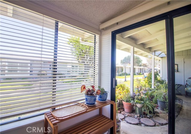 Detail Gallery Image 8 of 32 For 1442 Golden Rain Rd 50a,  Seal Beach,  CA 90740 - 2 Beds | 1 Baths