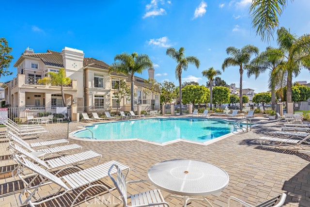 137 Shorebreaker Drive, Laguna Niguel CA: https://media.crmls.org/medias/608bc992-4485-47d4-8249-c94b2626511f.jpg