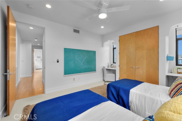 Detail Gallery Image 38 of 51 For 1635 19th St, Manhattan Beach,  CA 90266 - 6 Beds | 4 Baths