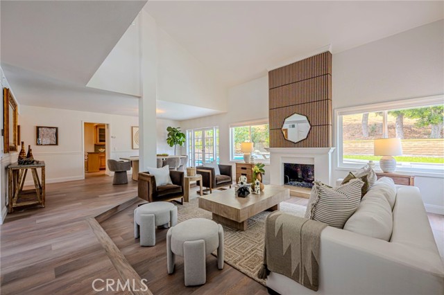 25551 El Capitan, Laguna Hills CA: https://media.crmls.org/medias/608cc0ff-a14a-4a13-a6b0-a11565dceb7d.jpg