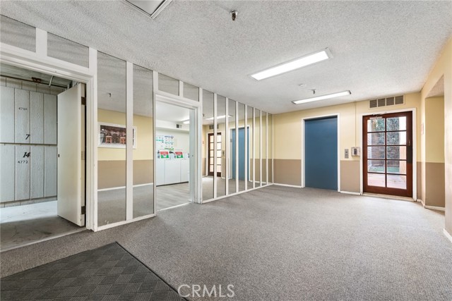 Detail Gallery Image 20 of 43 For 4760 Lakeview Ave, Yorba Linda,  CA 92886 - 1 Beds | 1 Baths