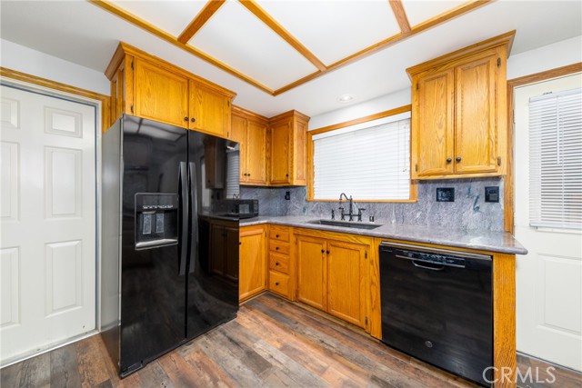 14734 Melbourne Avenue, Hesperia CA: https://media.crmls.org/medias/608dd4e7-e004-4b7e-a26e-25c3bcb800eb.jpg
