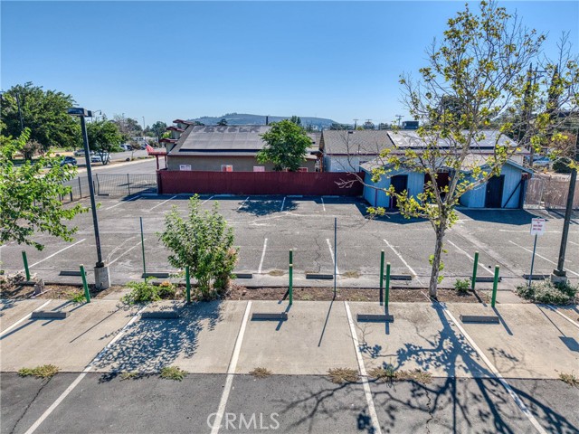 14050 Division Avenue, Clearlake CA: https://media.crmls.org/medias/608e65b6-7e49-4272-8bb9-f36e80a872e2.jpg