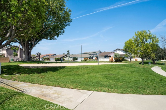 Detail Gallery Image 28 of 34 For 10900 San Leon Ave, Fountain Valley,  CA 92708 - 4 Beds | 2/1 Baths