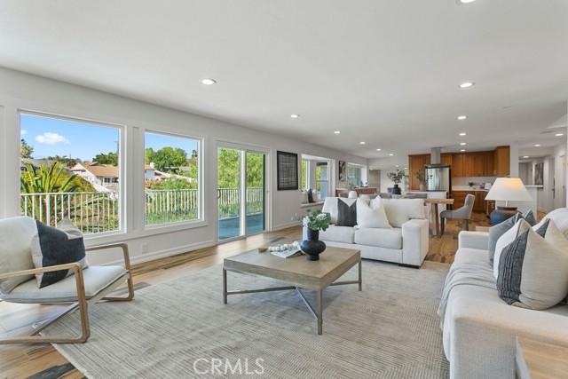 1101 Kenwood Place, Fullerton CA: https://media.crmls.org/medias/608ec719-5d54-4d67-b885-082139db770f.jpg
