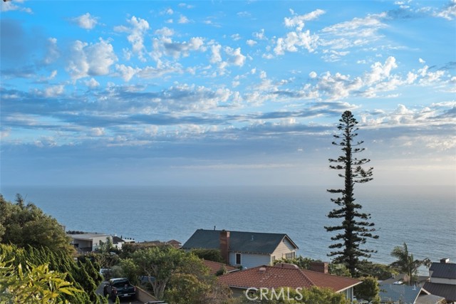 Detail Gallery Image 17 of 46 For 31962 Sunset, Laguna Beach,  CA 92651 - 3 Beds | 1/1 Baths