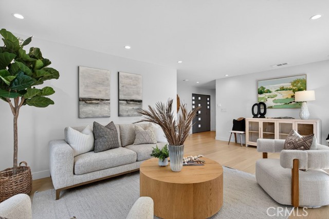 Detail Gallery Image 17 of 50 For 3106 E Trenton, Orange,  CA 92867 - 4 Beds | 2 Baths