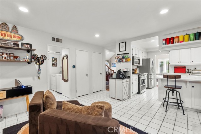 Detail Gallery Image 21 of 40 For 27547 Saffron, Saugus,  CA 91350 - 4 Beds | 3 Baths