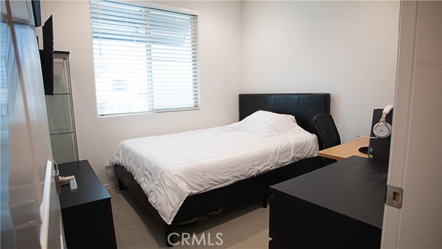 Detail Gallery Image 15 of 17 For 15941 Bravery Ave, Chino,  CA 91708 - 3 Beds | 2/1 Baths