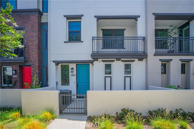 Detail Gallery Image 4 of 16 For 6966 Cottonwood Ln, Buena Park,  CA 90621 - 3 Beds | 2/1 Baths