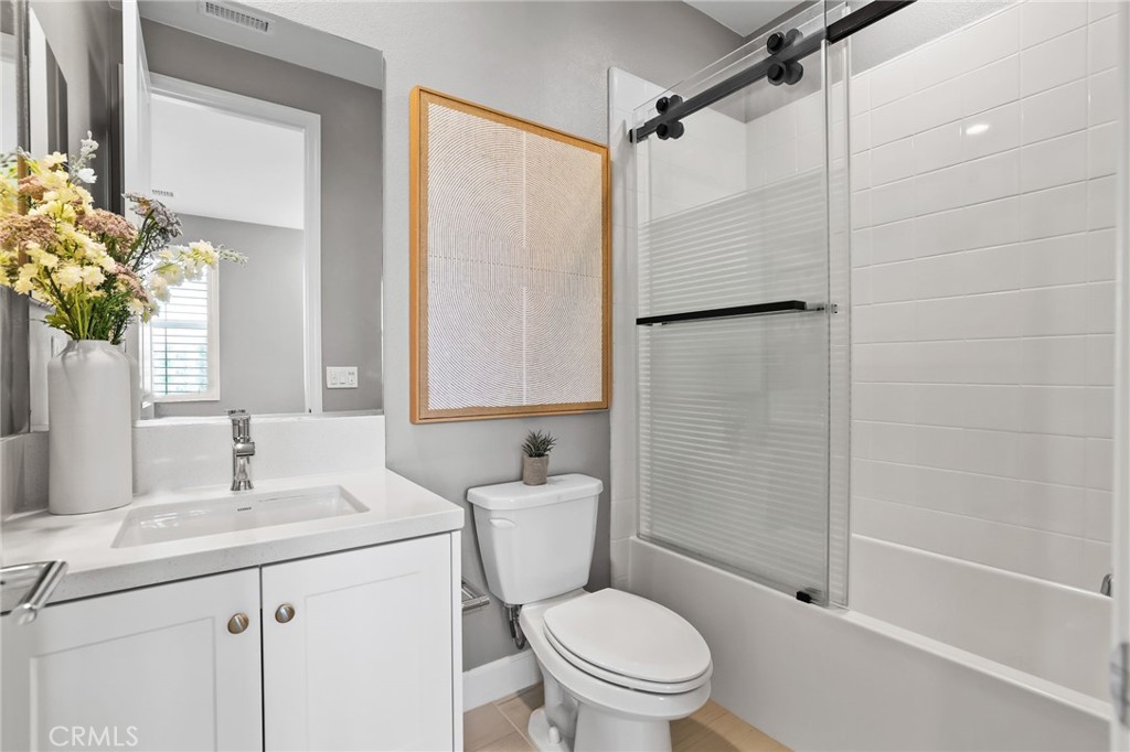 MLS #OC25257950 image #19